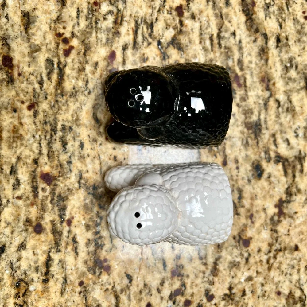 Vintage Artmark Ceramic Sheep Salt & Pepper Shakers Black White Lamb Set 90s